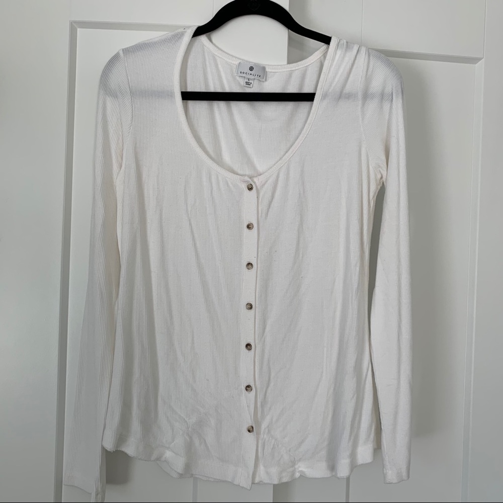 Socialite Button Front Top - Picture 2 of 5